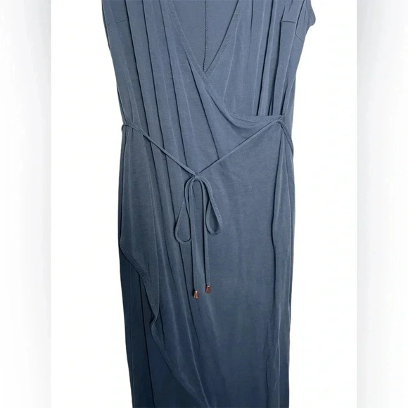 A New Day A.N.D. EUC Faux Blue Wrap Dress Tulip Hem Medium - Picture 3 of 5